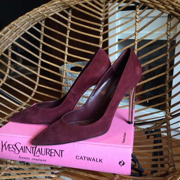 Gianvito Rossi maroon suede heels 105